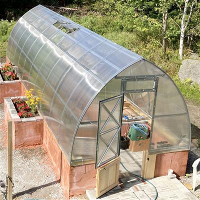 Sungrow 32 Greenhouse - Image 5