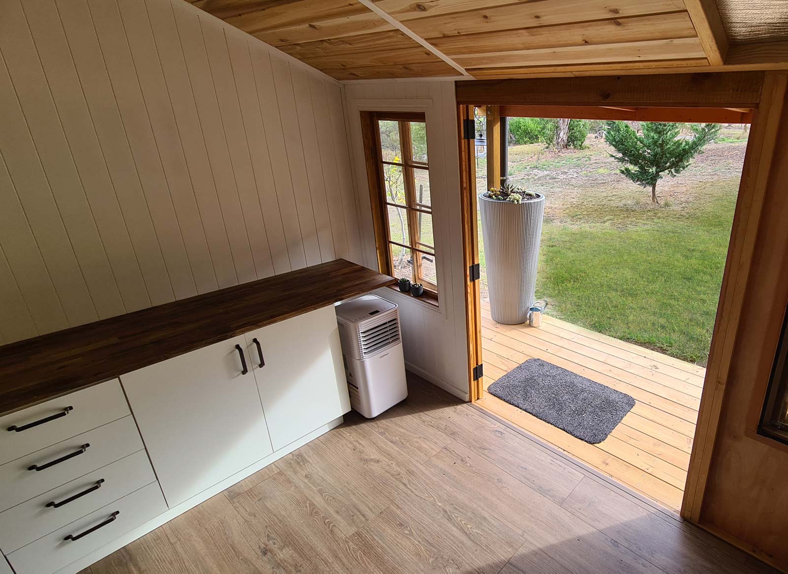 SPRUCE STUDIO 10’x16′ - Image 16